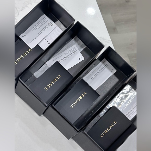 Versace Sunglasses Box Set - Picture 5 of 5